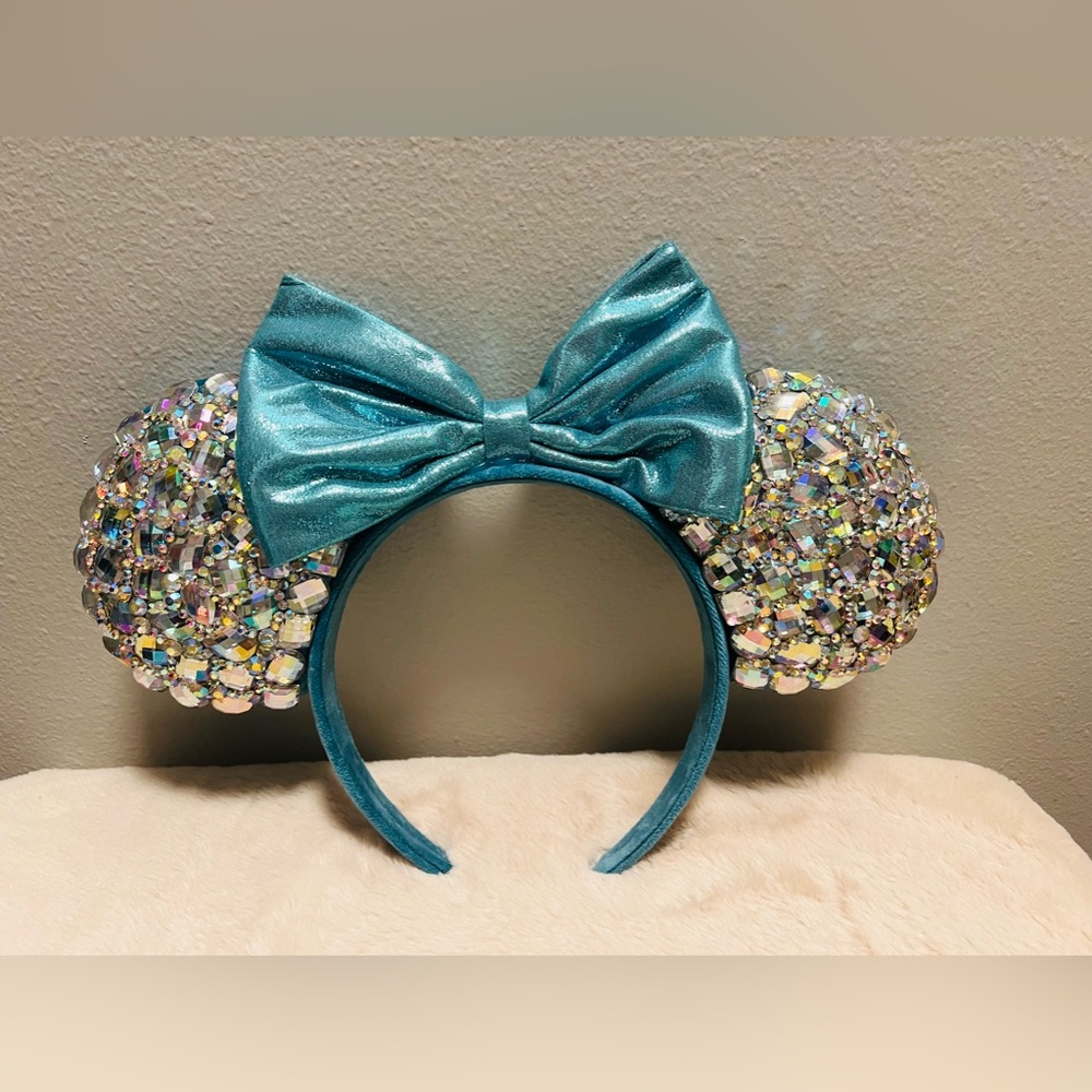 Disney Rhinestone Ears Blue Bow Handmade - Picture 3 of 5